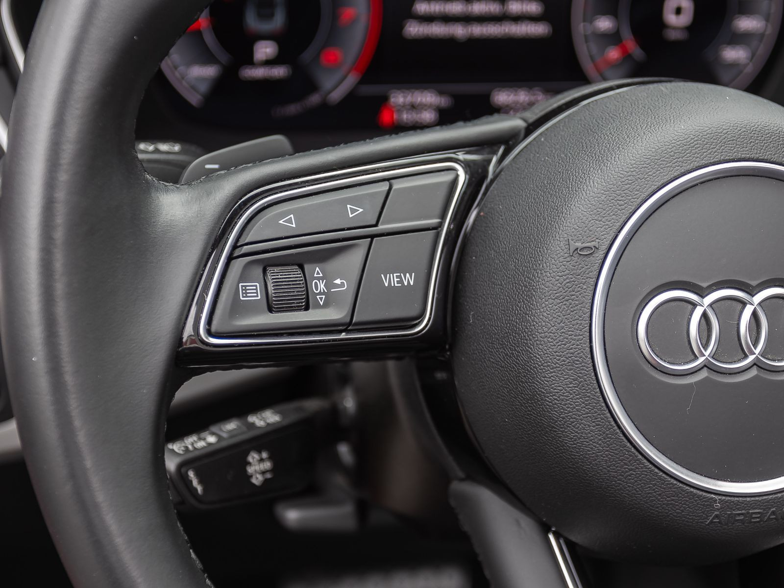 Audi A5 Cabriolet Advanced 40TFSI Stronic Navi Matrix