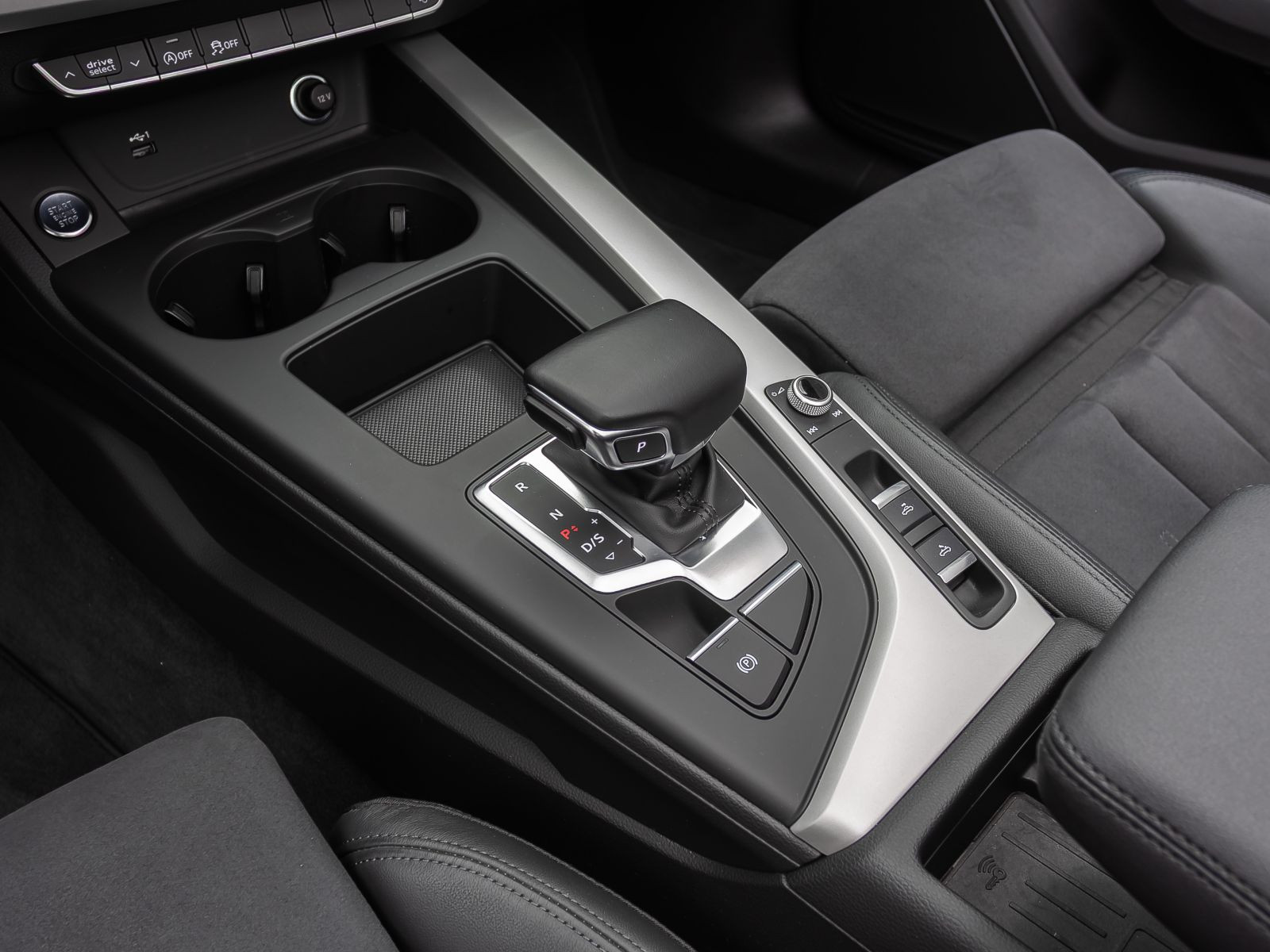 Audi A5 Cabriolet Advanced 40TFSI Stronic Navi Matrix