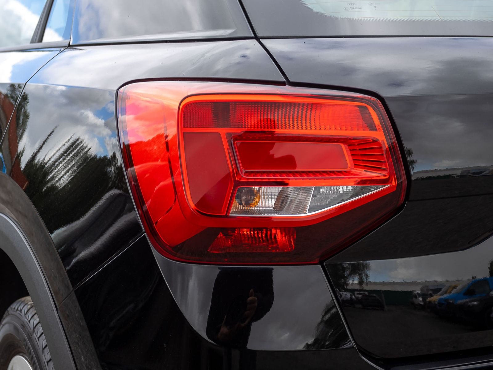 Audi Q2 35TFSI Stronic LED GRA CarPlay EPH DAB