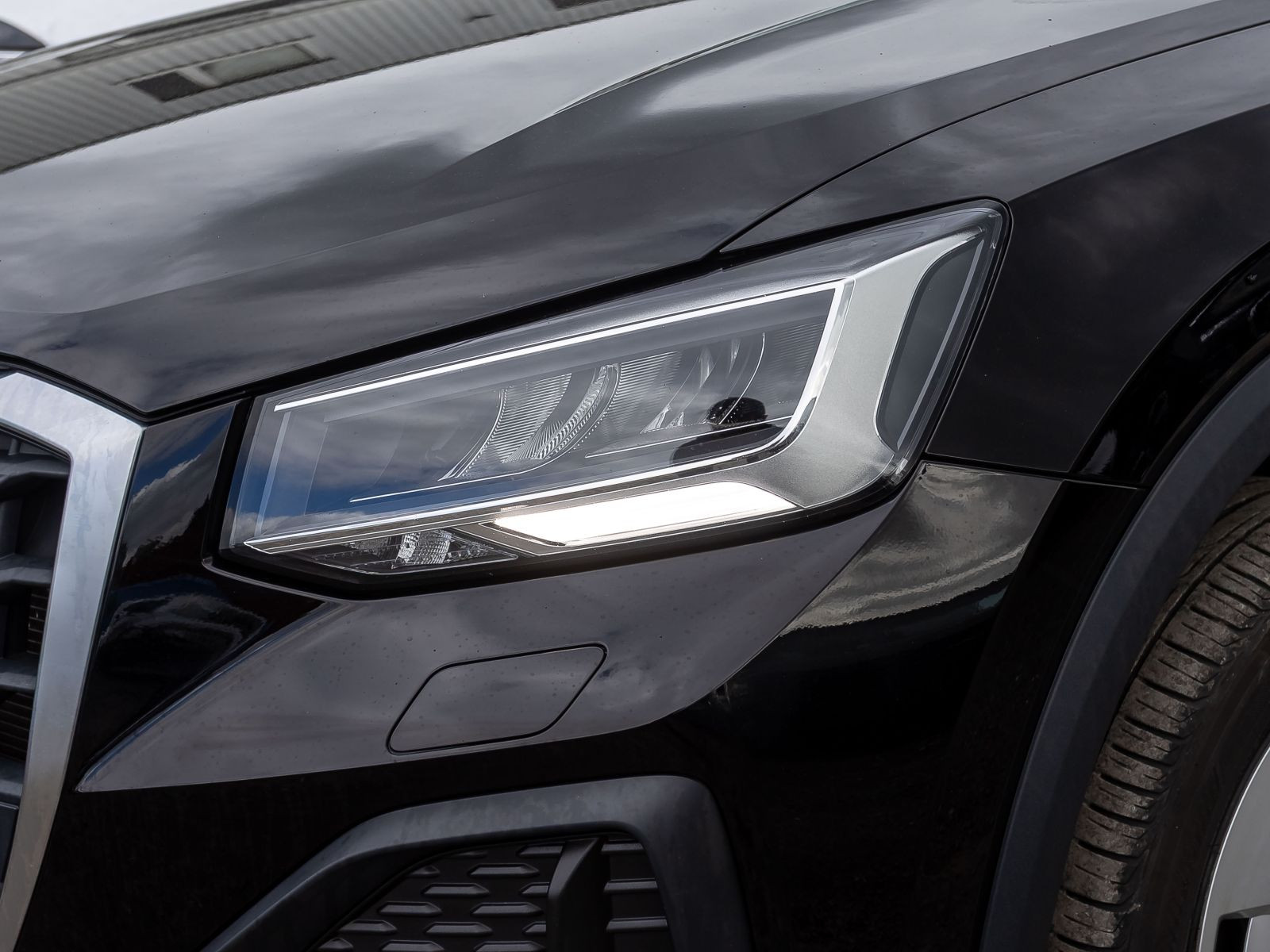Audi Q2 35TFSI Stronic LED GRA CarPlay EPH DAB