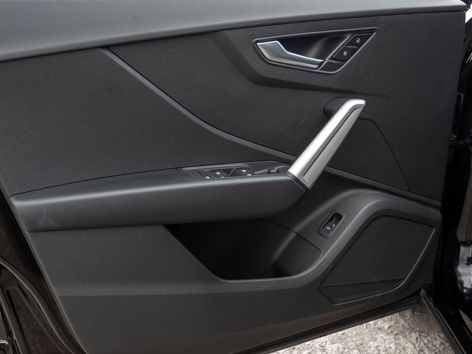 Audi Q2 35TFSI Stronic LED GRA CarPlay EPH DAB
