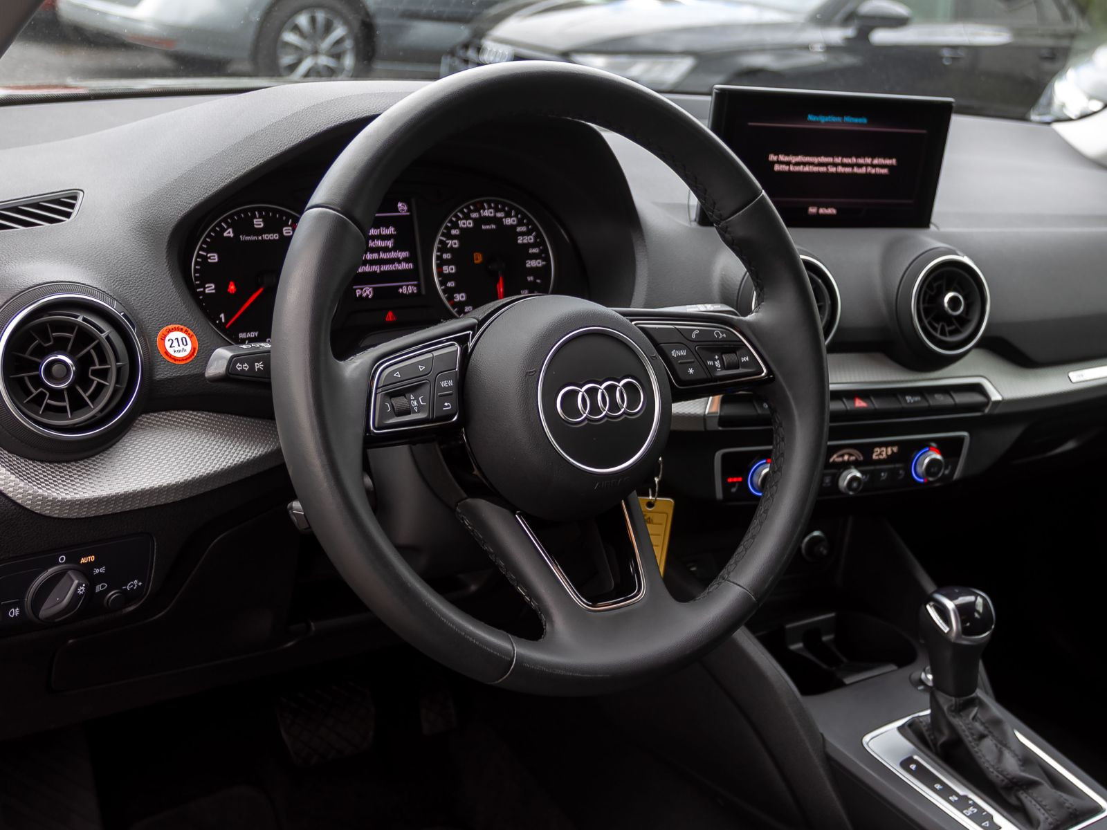 Audi Q2 35TFSI Stronic LED GRA CarPlay EPH DAB