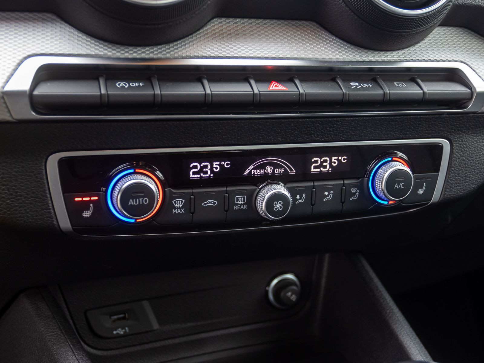 Audi Q2 35TFSI Stronic LED GRA CarPlay EPH DAB