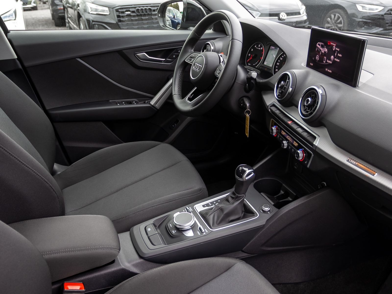 Audi Q2 35TFSI Stronic LED GRA CarPlay EPH DAB