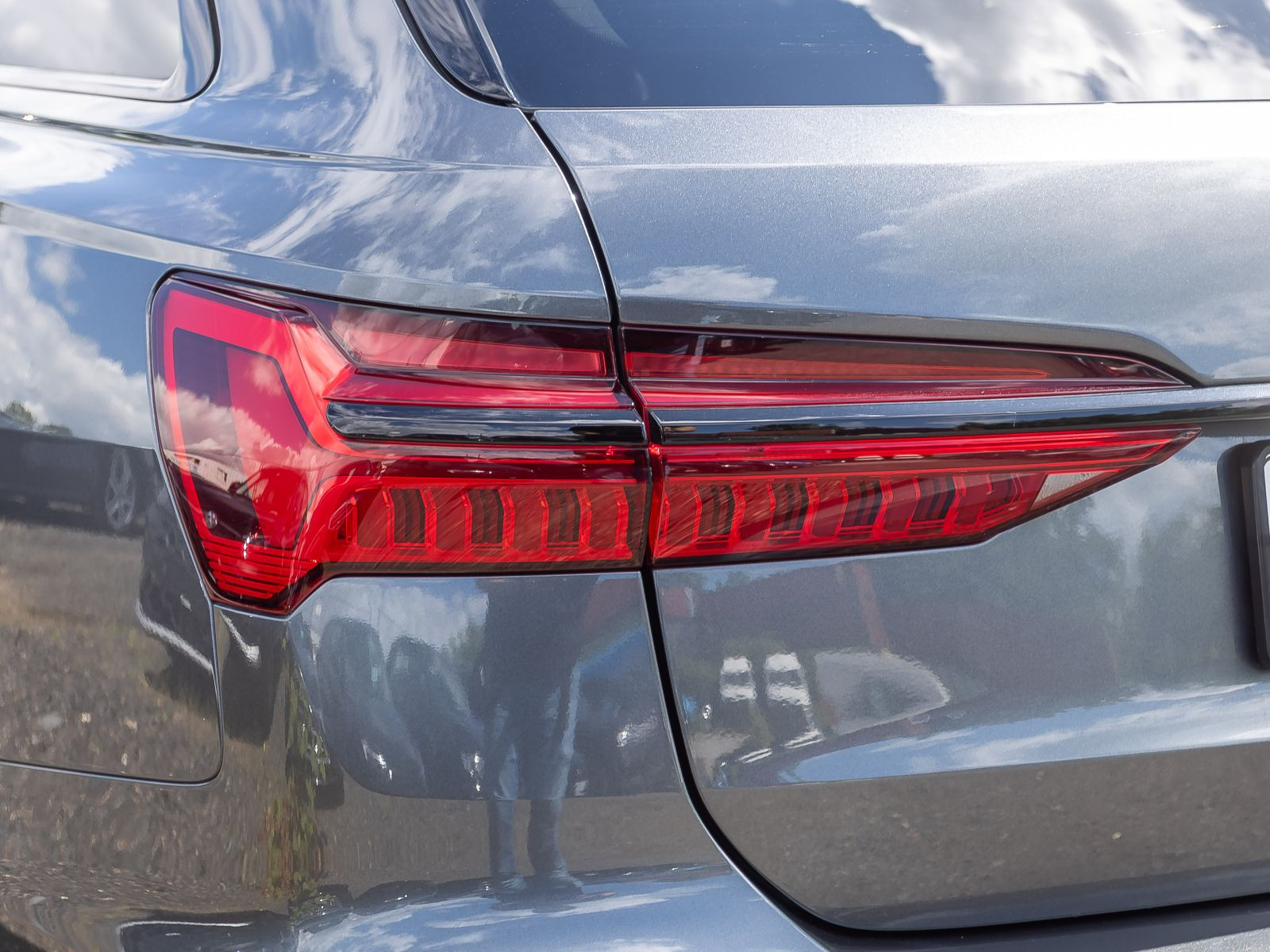 Audi A6 Avant S line TFSIe Navi Matrix Standklima HuD