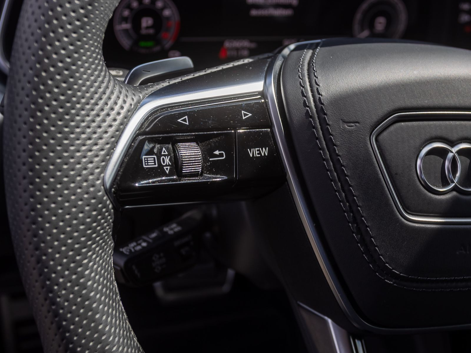 Audi A6 Avant S line TFSIe Navi Matrix Standklima HuD