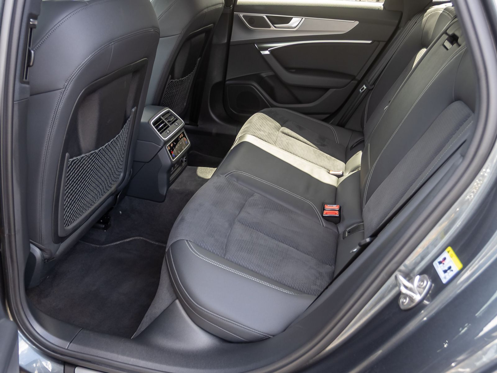 Audi A6 Avant S line TFSIe Navi Matrix Standklima HuD