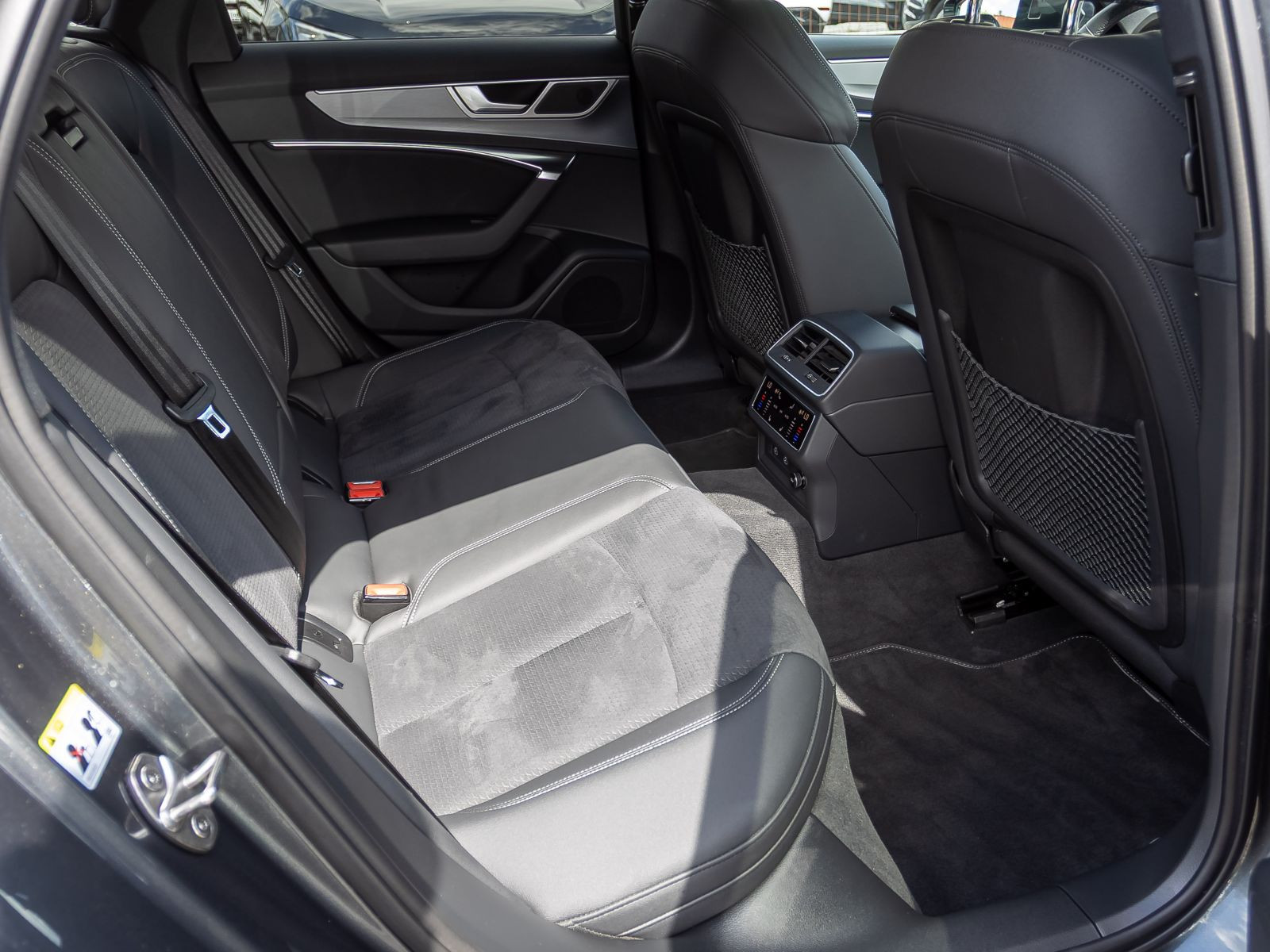 Audi A6 Avant S line TFSIe Navi Matrix Standklima HuD