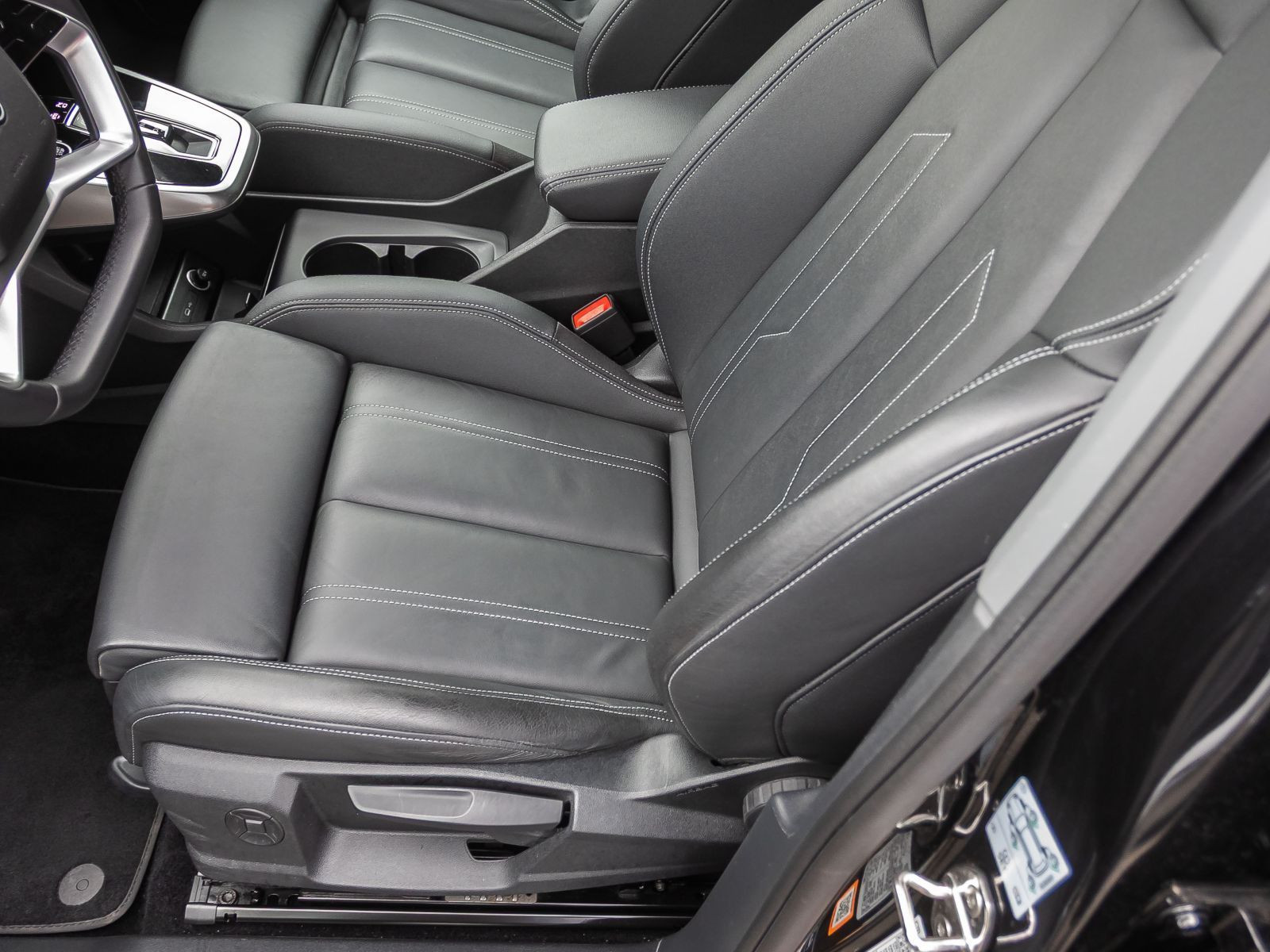 Audi Q4 Sportback e-tron 50 qu Navi LED Standklima AHK