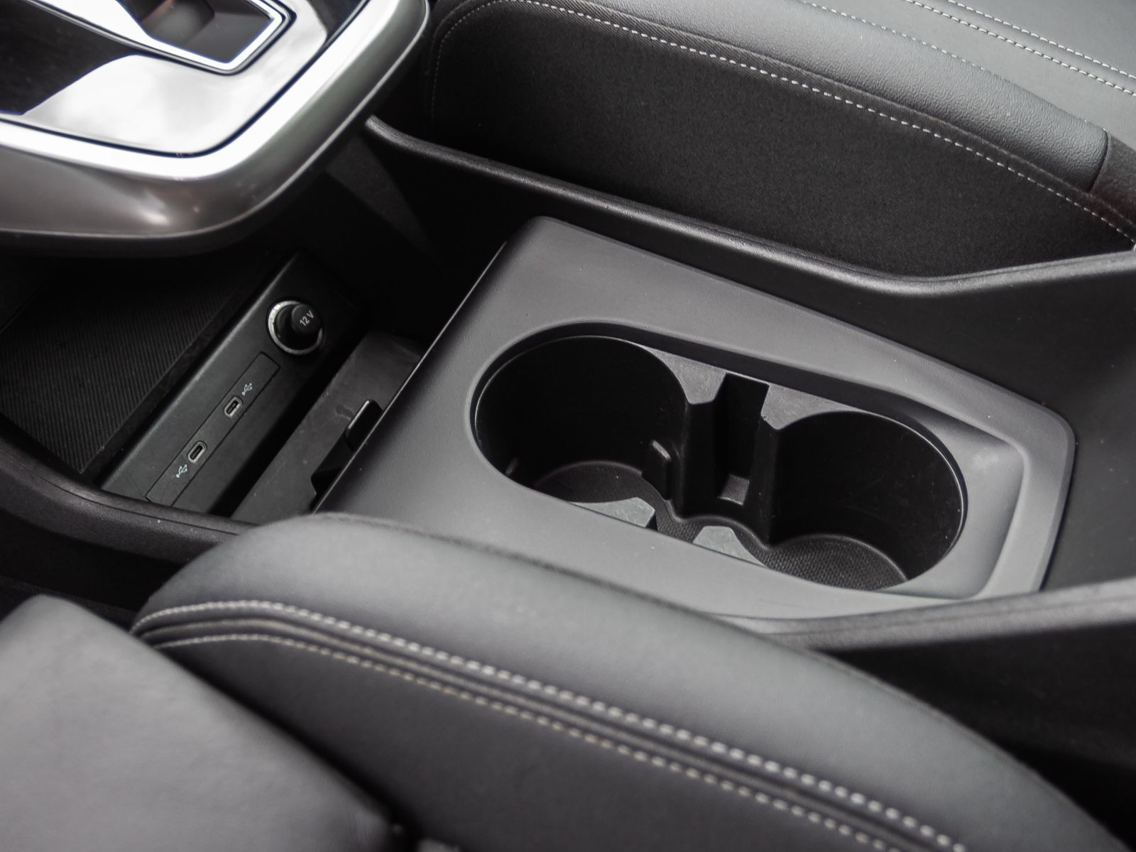 Audi Q4 Sportback e-tron 50 qu Navi LED Standklima AHK