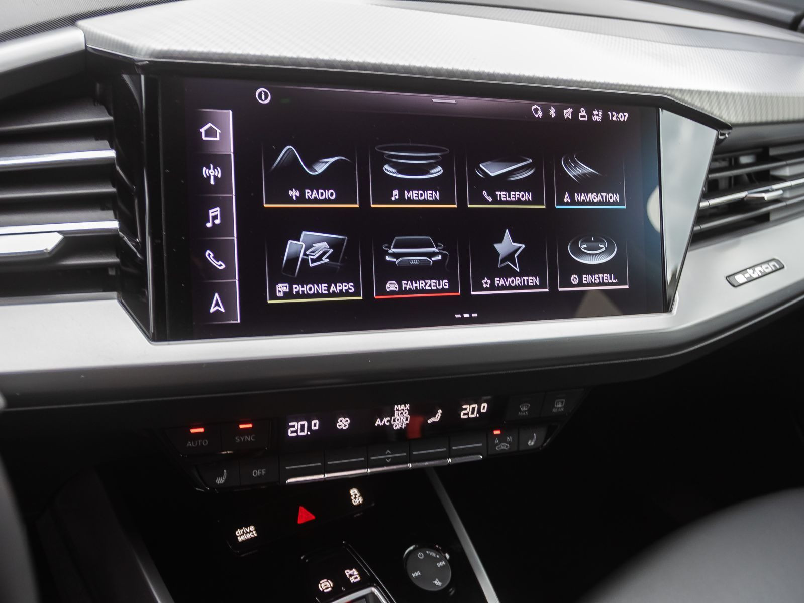 Audi Q4 Sportback e-tron 50 qu Navi LED Standklima AHK