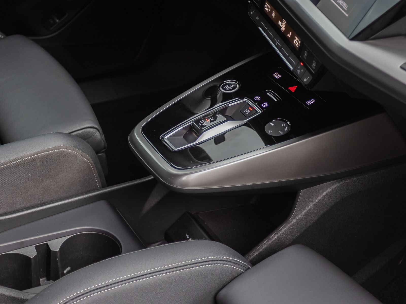 Audi Q4 Sportback e-tron 50 qu Navi LED Standklima AHK