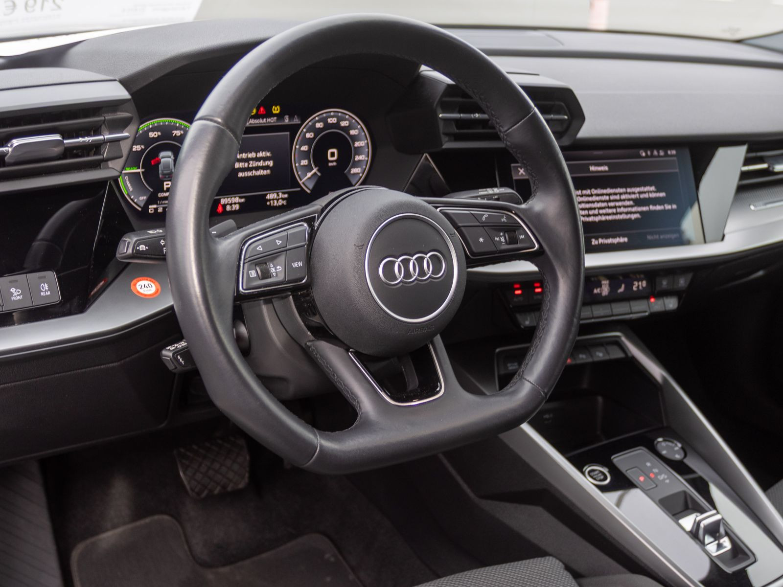 Audi A3 Sportback Advanced 40TFSIe Stronic Navi LED AHK