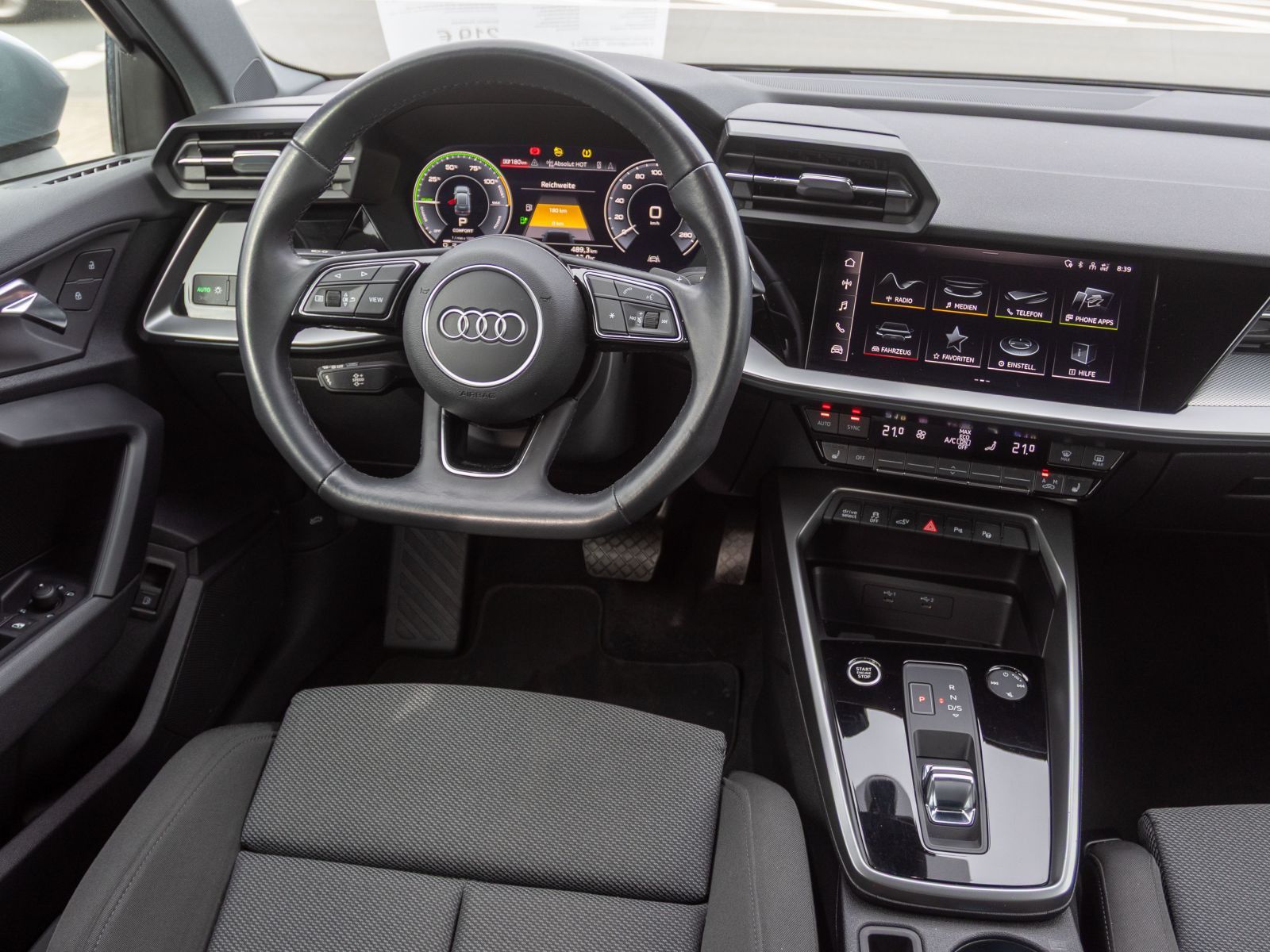 Audi A3 Sportback Advanced 40TFSIe Stronic Navi LED AHK