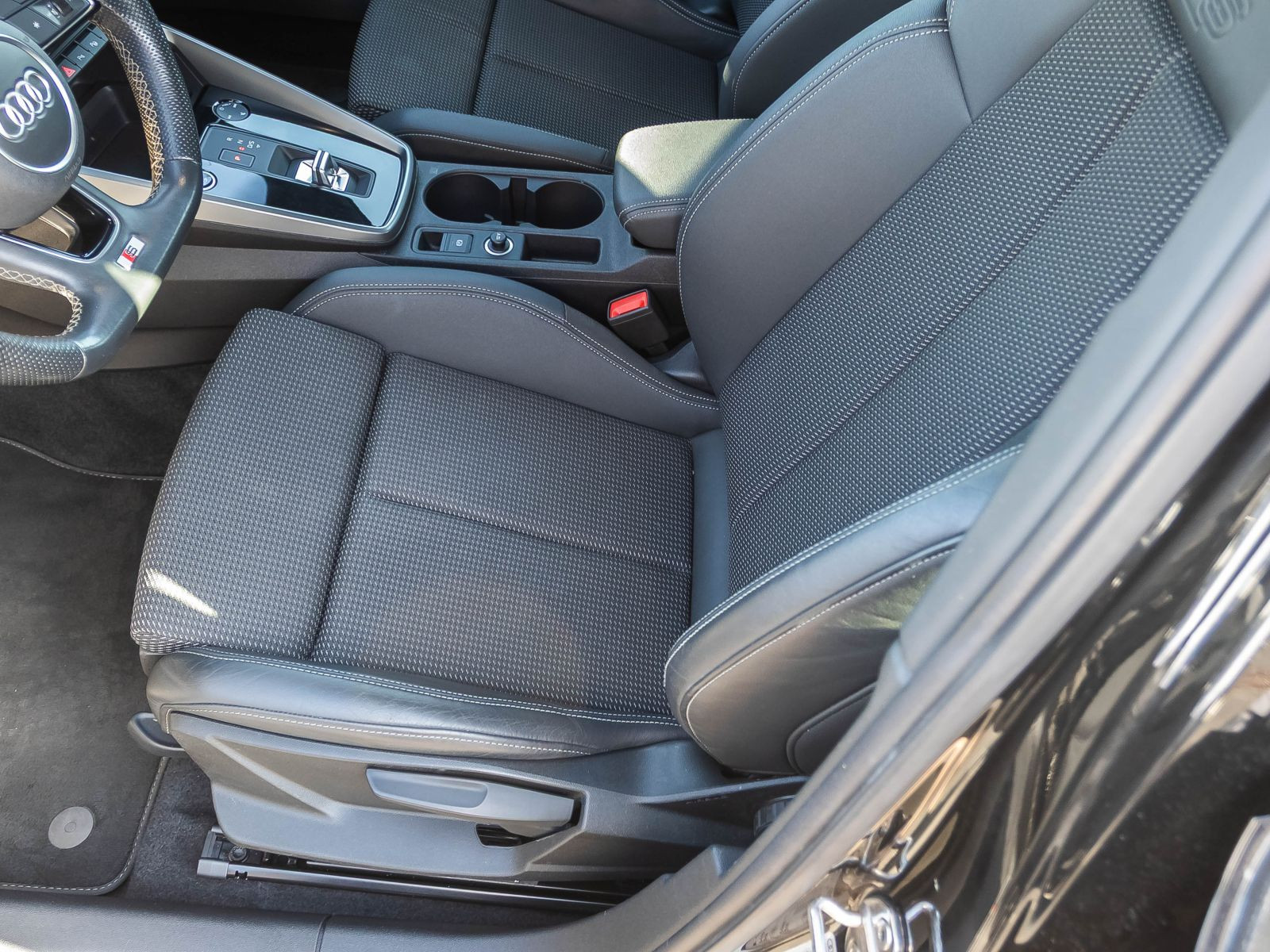 Audi A3 Sportback S line 30TDI Stronic Navi Panorama