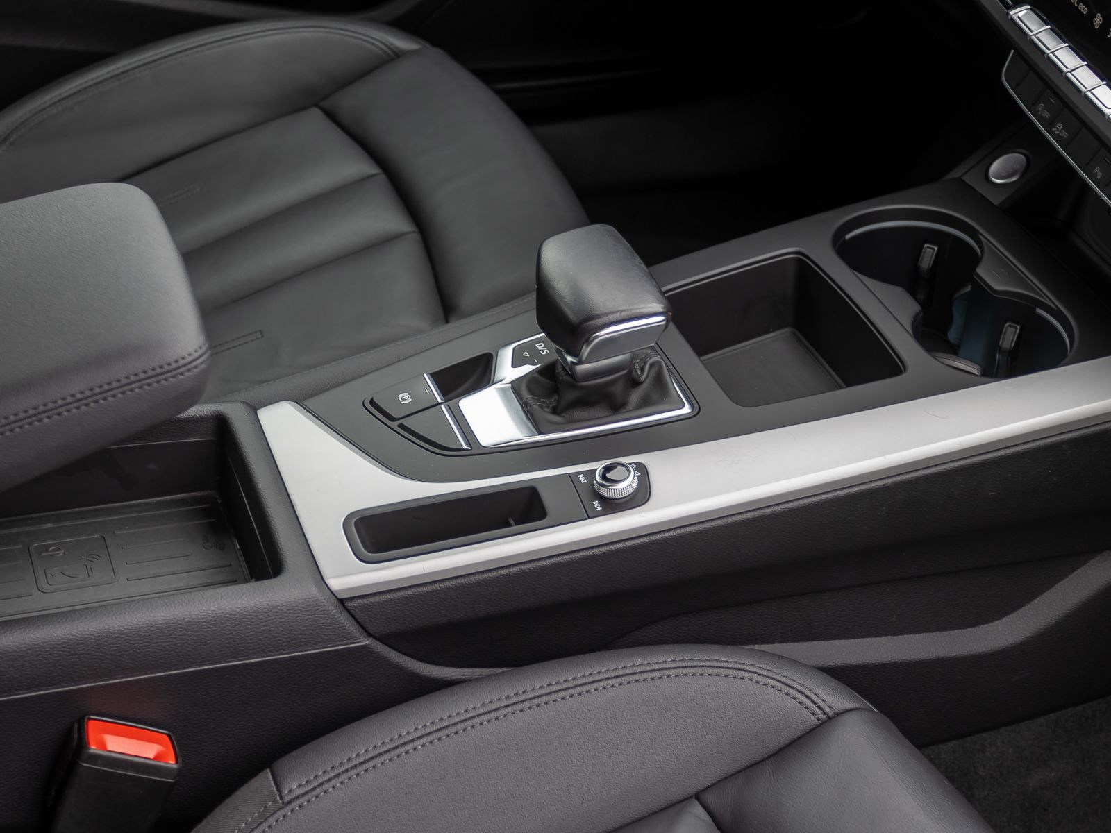 Audi A4 Avant Advanced 35TFSI Stronic Navi LED ACC EPH