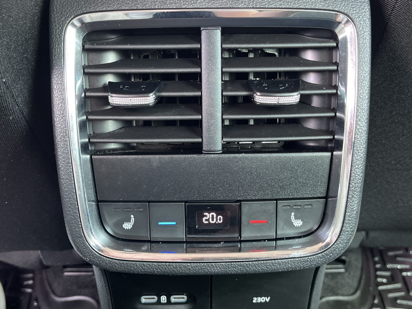 Skoda Octavia Combi Style 2.0 TDI DSG 4x4 Navi HuD AHK
