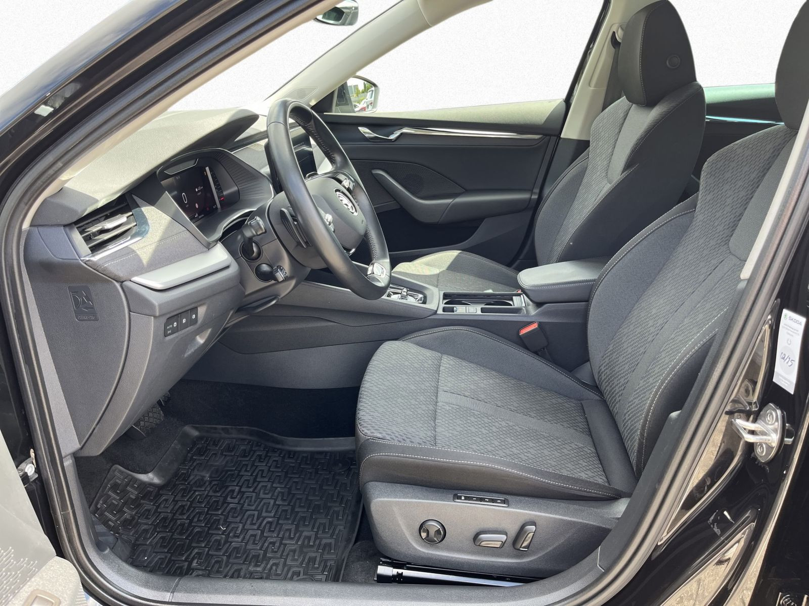 Skoda Octavia Combi Style 2.0 TDI DSG 4x4 Navi HuD AHK
