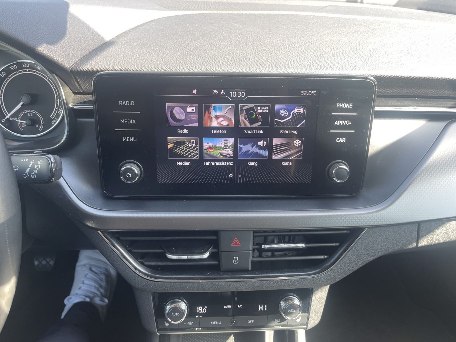 Skoda Kamiq Clever 1.0 TSI EPH Sitzheizung CarPlay