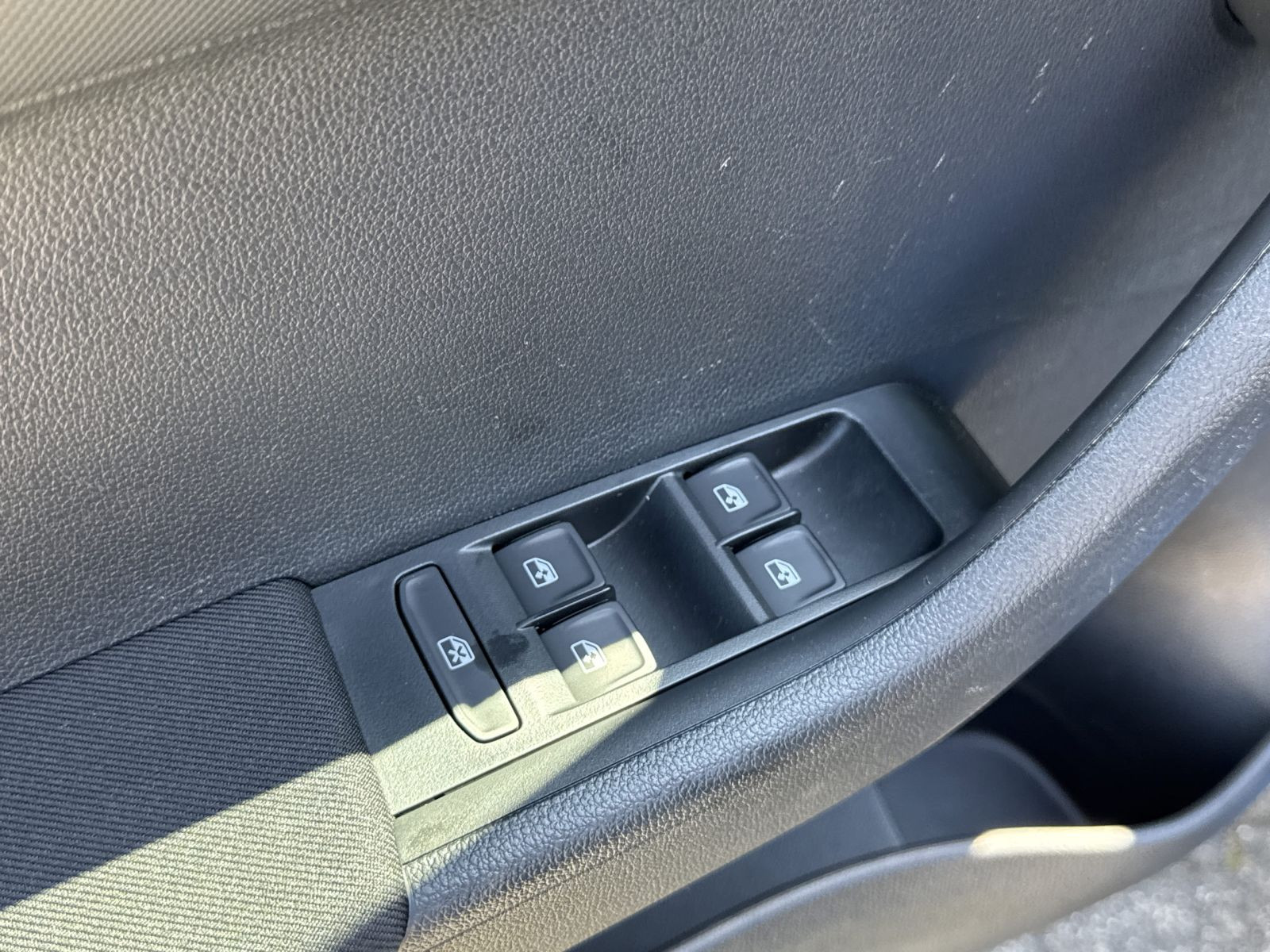 Skoda Fabia Combi Ambition 1.0 TSI Navi GRA Sitzhzg