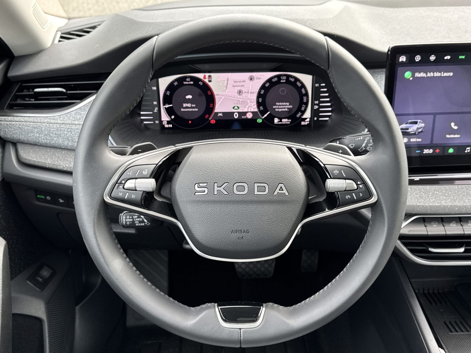 Skoda Octavia Combi Tour 2.0 TDI DSG Navi ACC HuD Pano