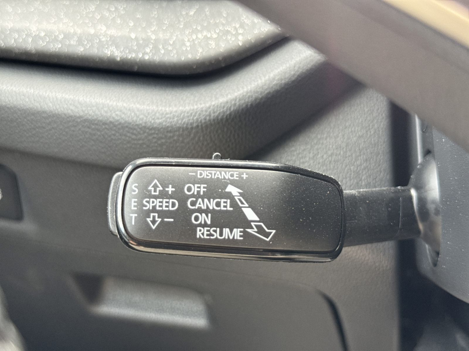Skoda Octavia Combi Tour 2.0 TDI DSG Navi ACC HuD Pano