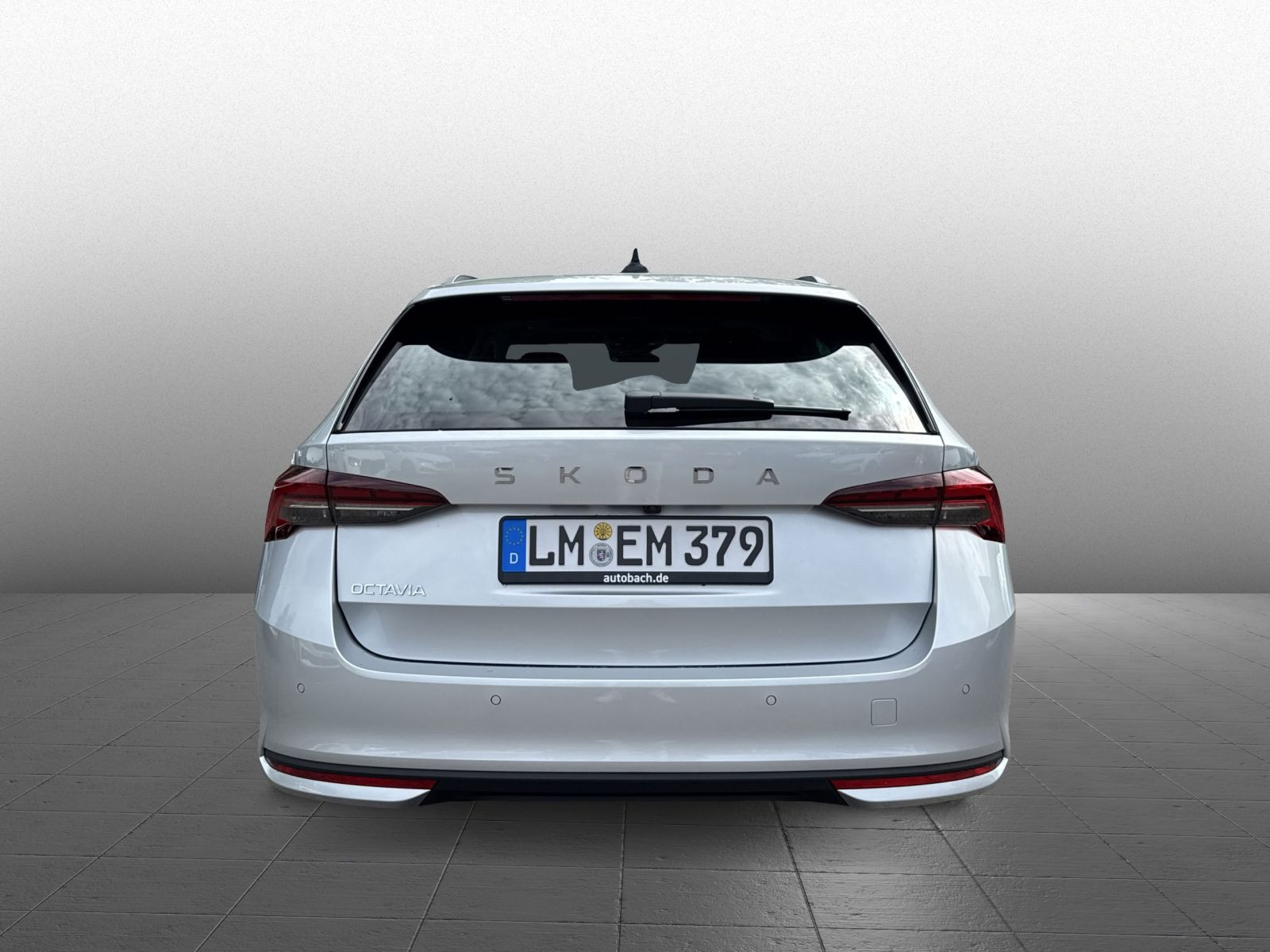 Skoda Octavia Combi Tour 2.0 TDI DSG Navi ACC HuD Pano