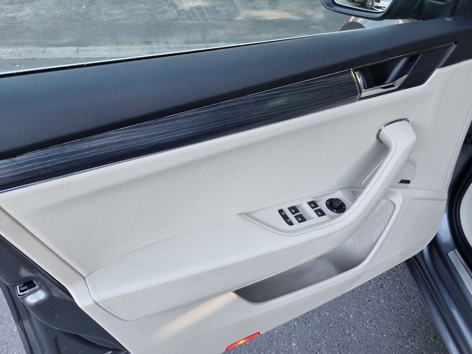 Skoda Superb Combi 1.4 TSI iV Style Navi Panorama EPH