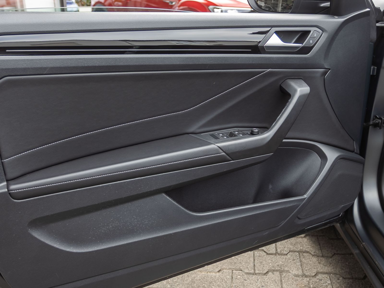 Volkswagen T-Roc Cabriolet R-Line 1.5TSI DSG Navi Matrix ACC AHK
