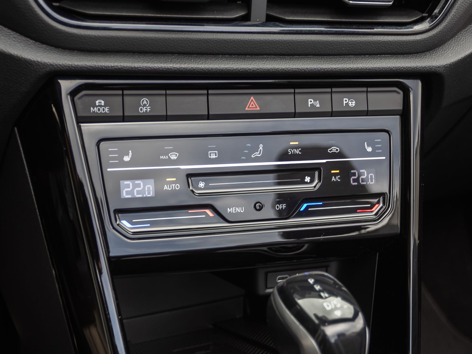 Volkswagen T-Roc Cabriolet R-Line 1.5TSI DSG Navi Matrix ACC AHK