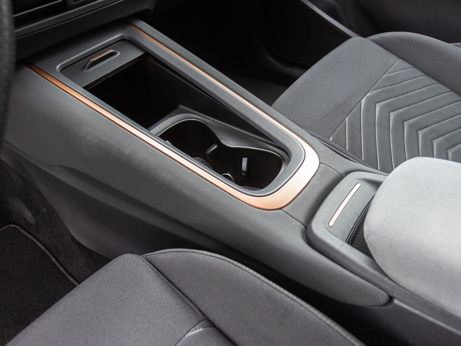 Cupra Born electric Navi LED Standklima ACC EPH