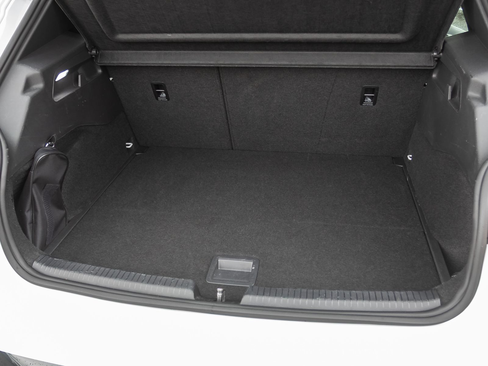 Cupra Born electric Navi LED Standklima ACC EPH