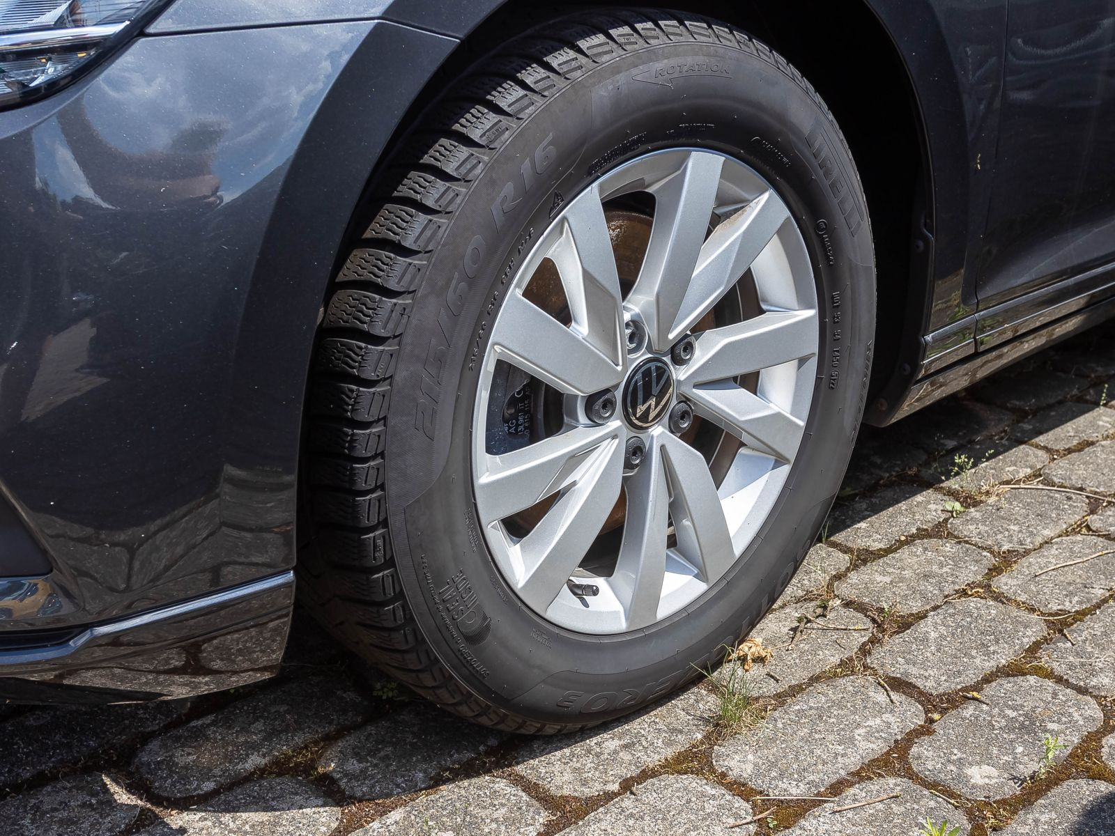 Volkswagen Passat Variant Business 2.0TDI DSG Navi LED ACC AHK