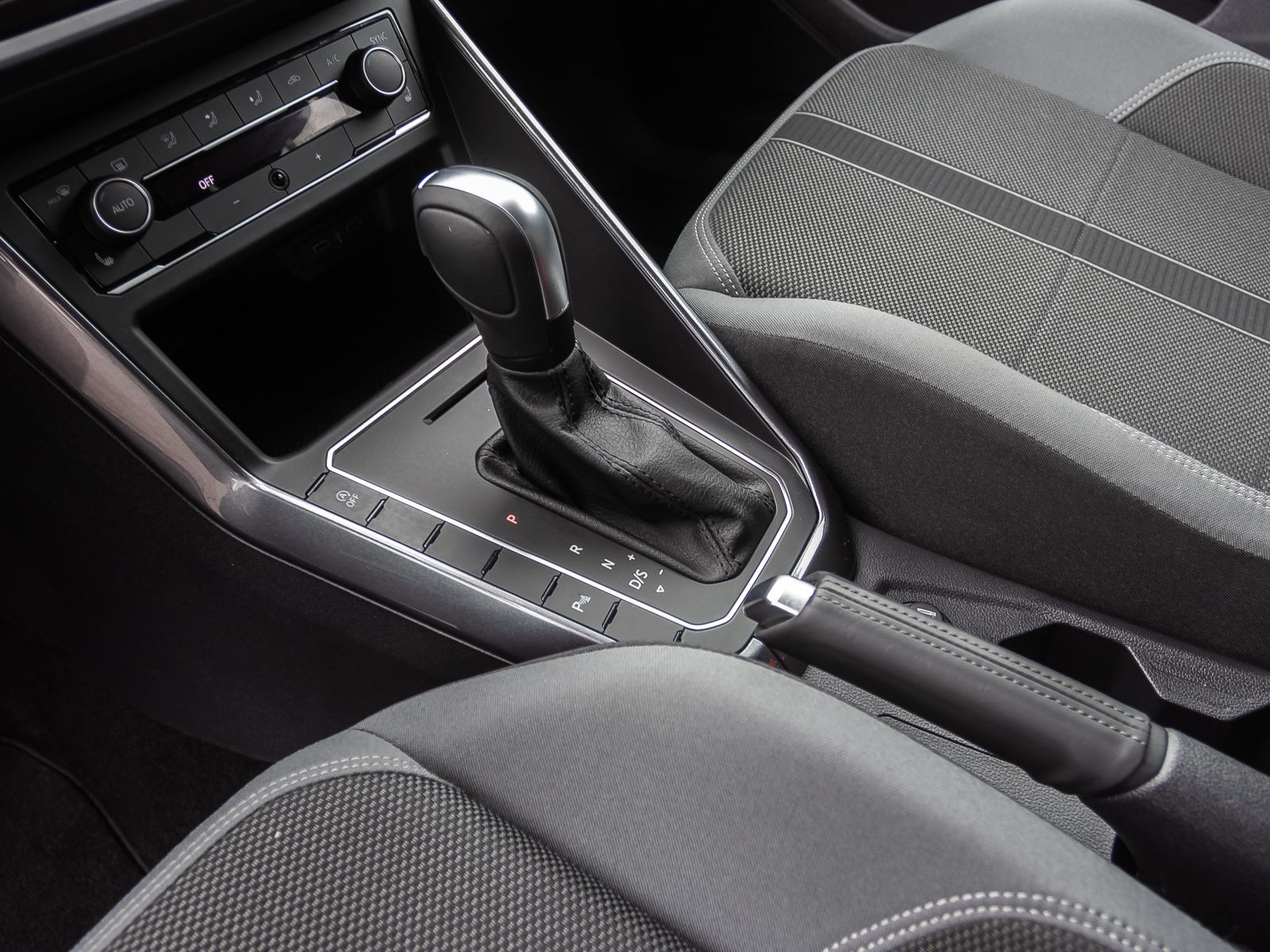 Volkswagen Polo 1.0 TSI DSG Highline, Navi, Digital Cockpit, EPH, DAB
