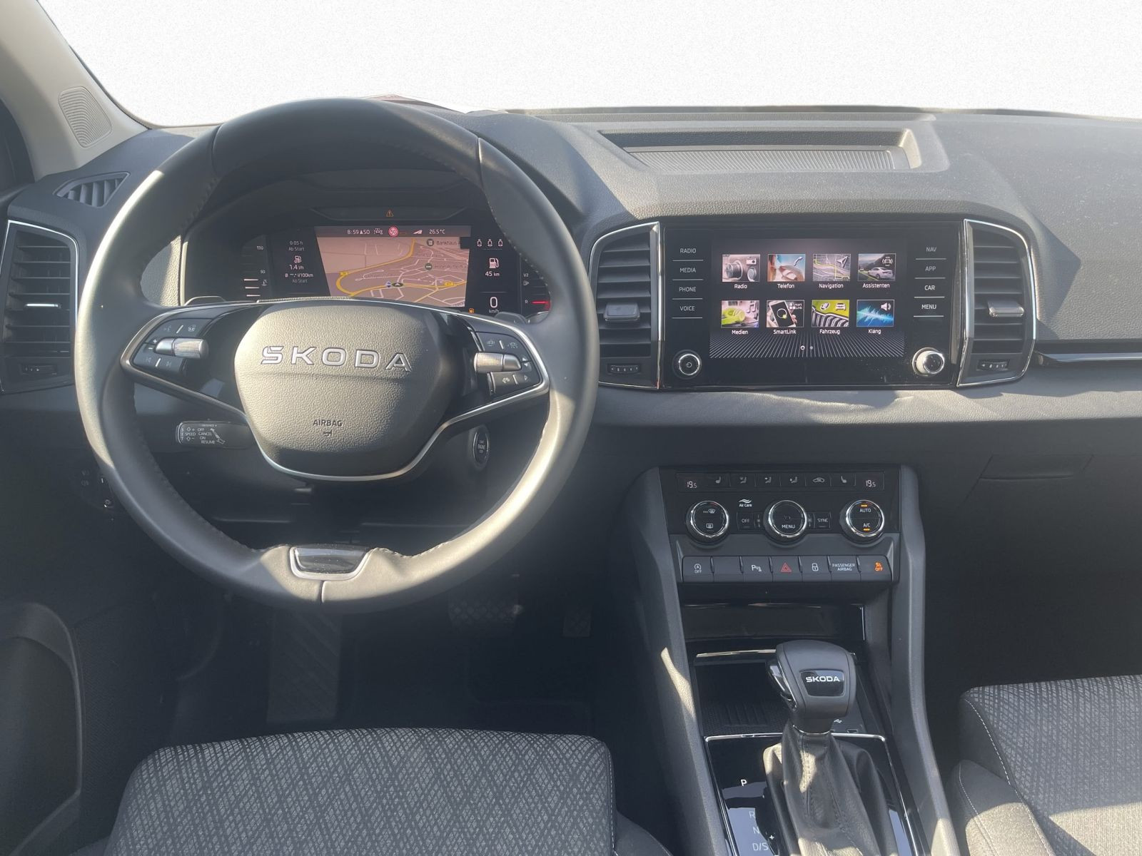 Skoda Karoq Selection 1.5 TSI DSG Navi ACC RFK Carplay