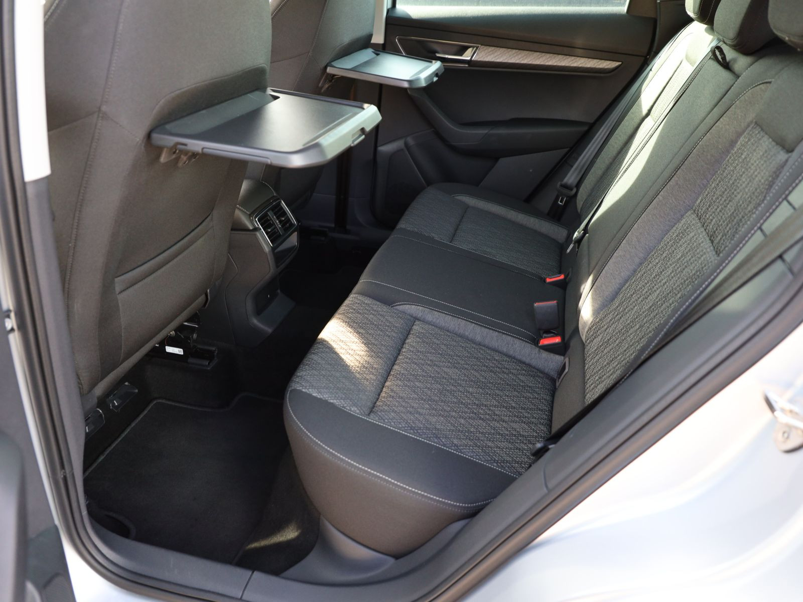 Skoda Karoq Selection 1.5 TSI DSG Navi ACC RFK Carplay