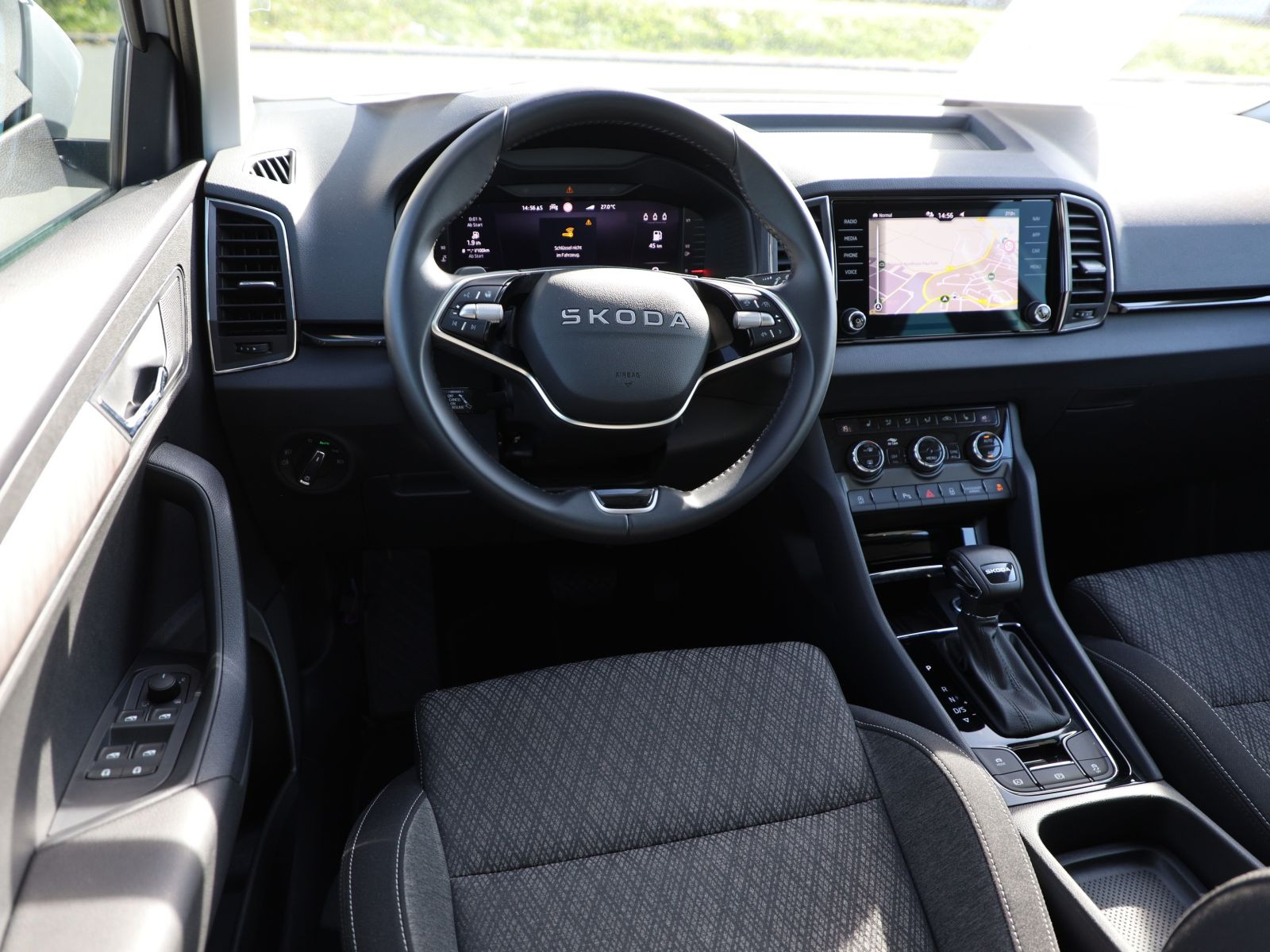 Skoda Karoq Selection 1.5 TSI DSG Navi ACC RFK Carplay