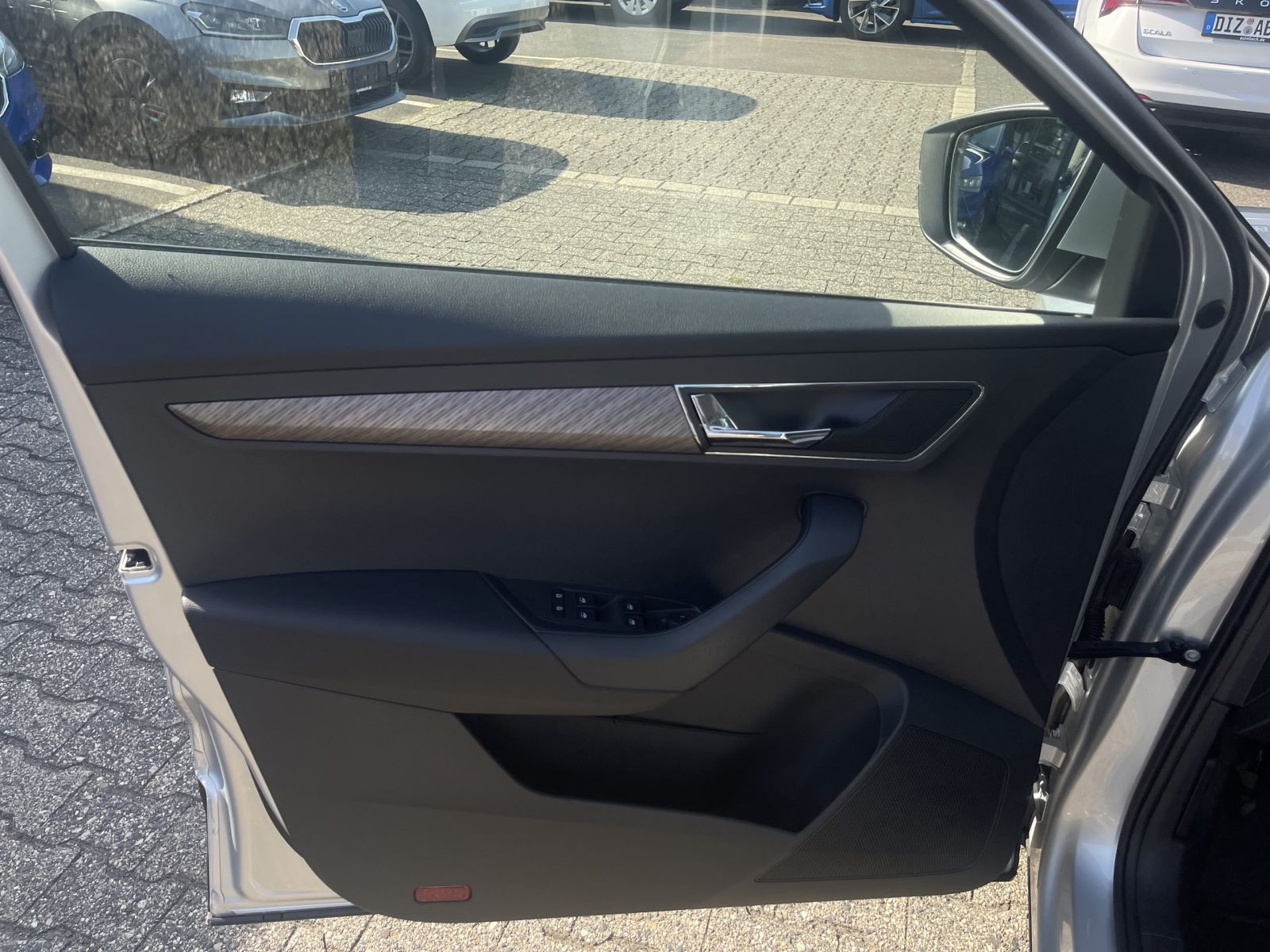 Skoda Karoq Selection 1.5 TSI DSG Navi ACC RFK Carplay
