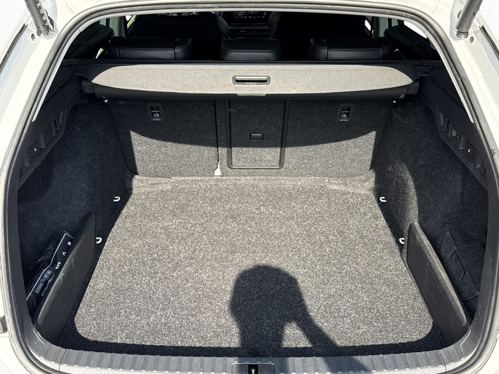 Skoda Octavia Combi Scout 2.0 TDI 4x4 DSG Navi HuD AHK
