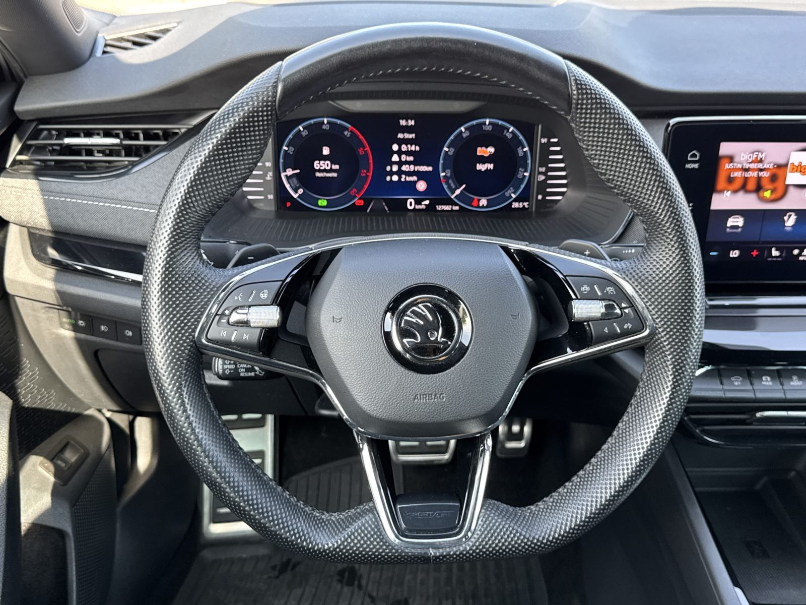 Skoda Octavia Combi Sportline 2.0 TDI DSG Navi HUD Matrix