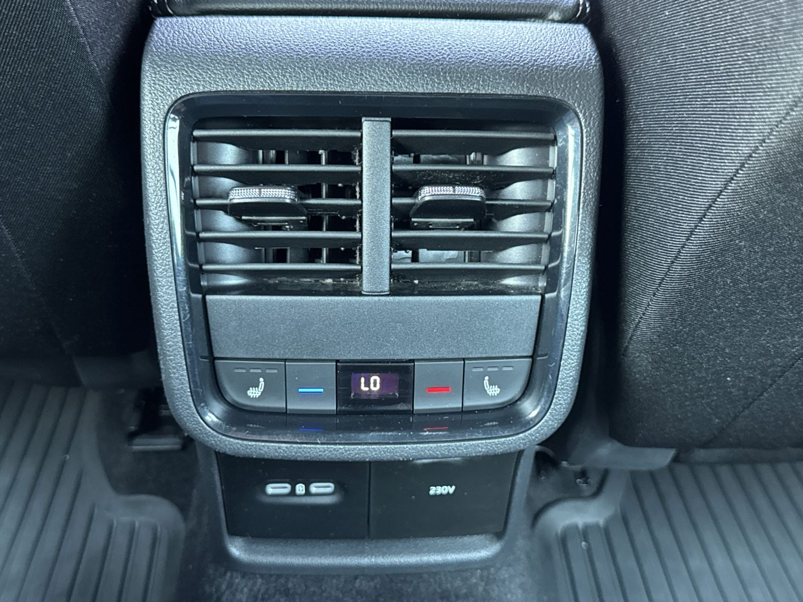 Skoda Octavia Combi Sportline 2.0 TDI DSG Navi HUD Matrix