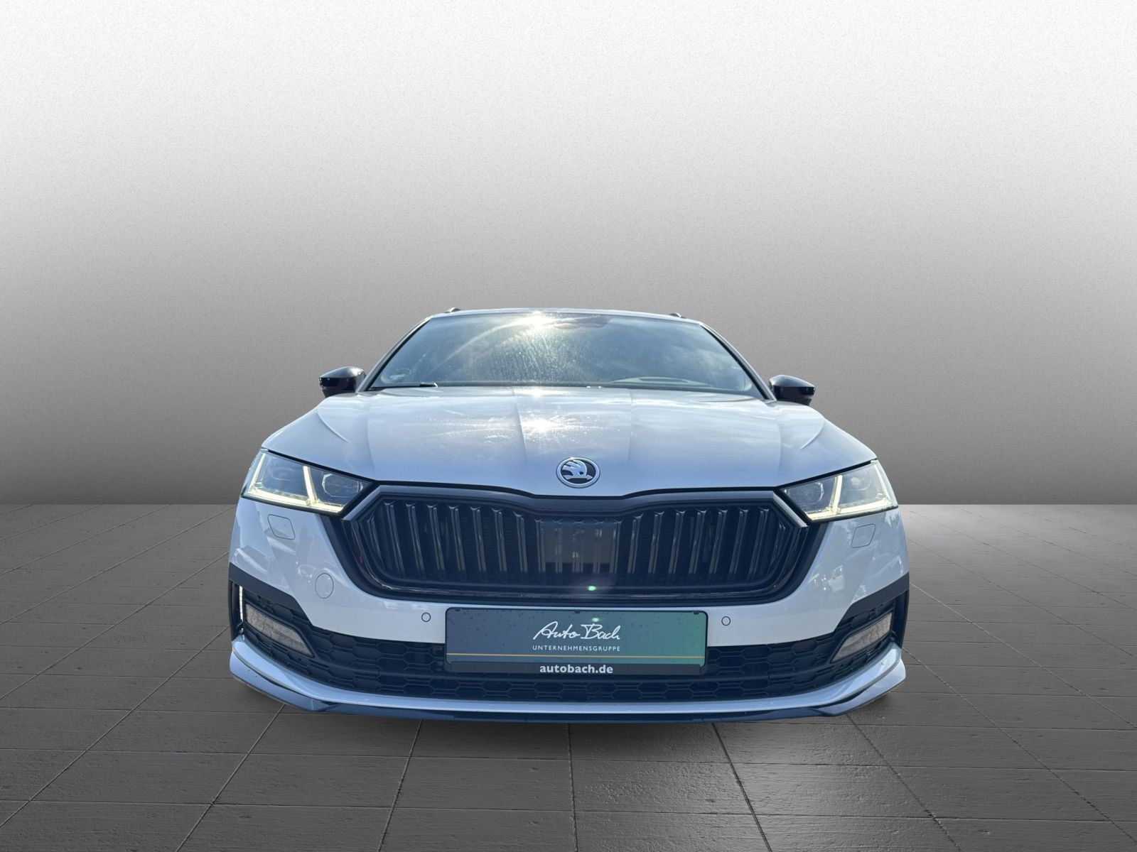Skoda Octavia Combi Sportline 2.0 TDI DSG Navi HUD Matrix