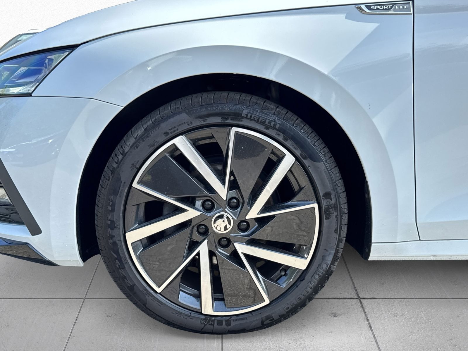 Skoda Octavia Combi Sportline 2.0 TDI DSG Navi HUD Matrix