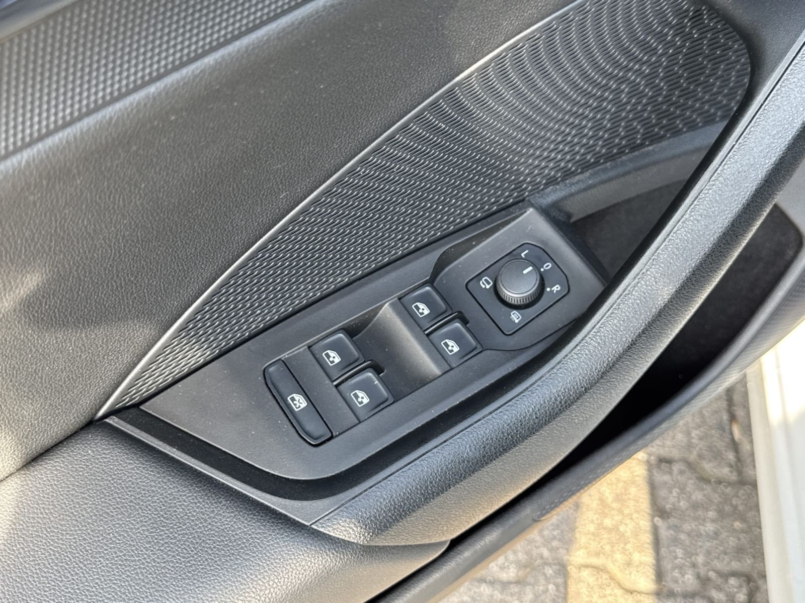 Skoda Octavia Combi Sportline 2.0 TDI DSG Navi HUD Matrix