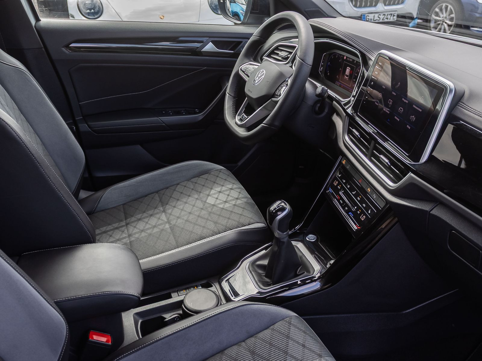 Volkswagen T-Roc 2.0 TDI R-Line Navi Matrix ACC EPH