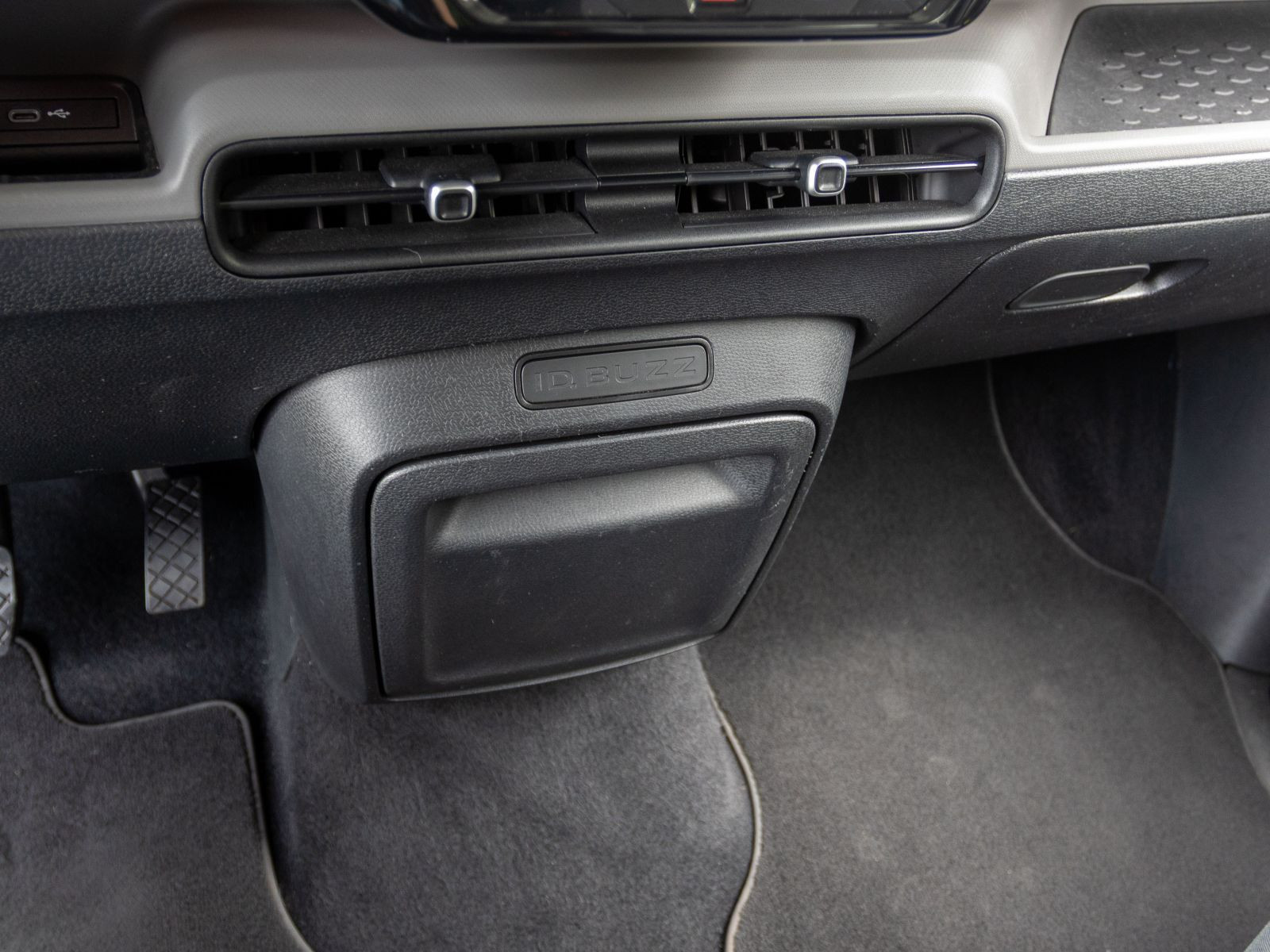 Volkswagen ID.Buzz Pro, LED, App-Connect, Standklimatisierung