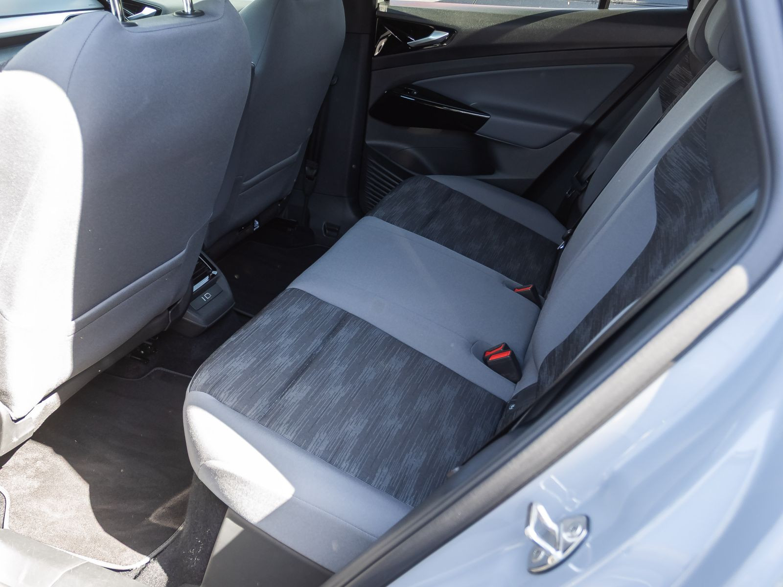 Volkswagen ID.4 Pure Performance, Navi, LED-Matrix, App-Connect, Standklimatisierung