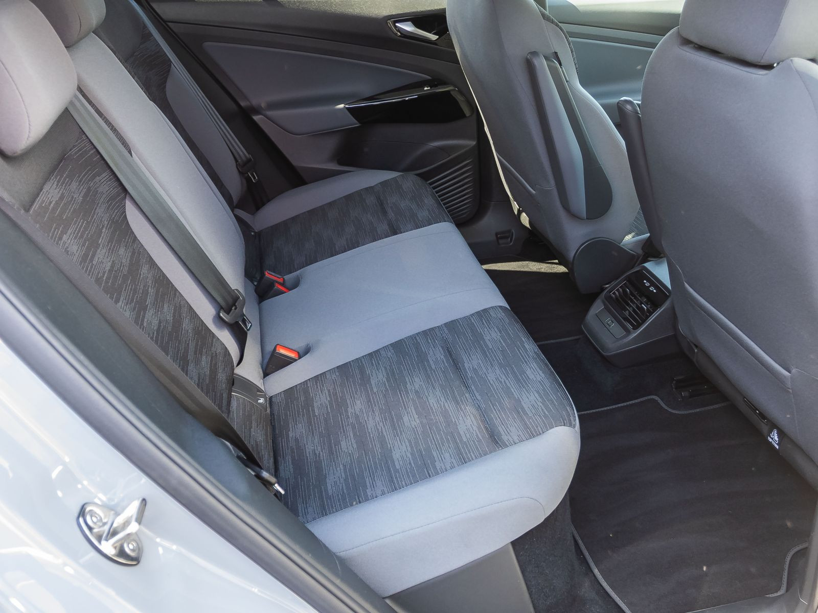 Volkswagen ID.4 Pure Performance, Navi, LED-Matrix, App-Connect, Standklimatisierung