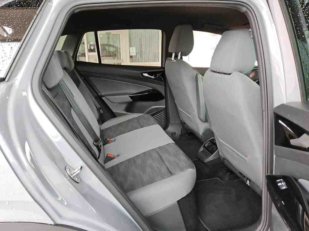 Volkswagen ID.4 Pure Performance, Navi, LED-Matrix, App-Connect, Standklimatisierung
