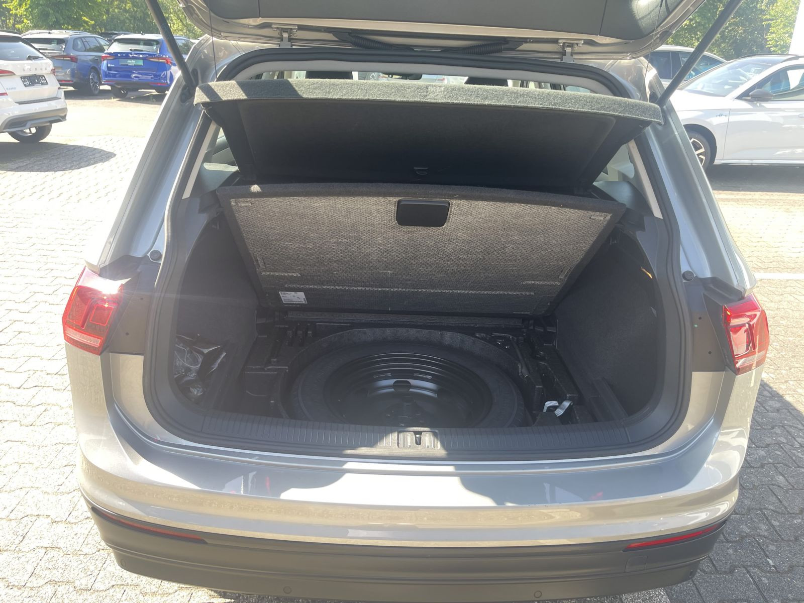 Volkswagen Tiguan Trendline 1.5 TSI Navi LED EPH GRA